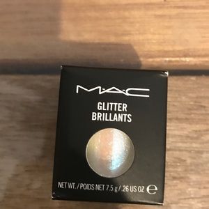 MAC Glitter Reflects Transparent Teal